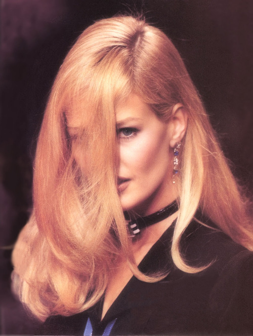 thejsbeauty:Karen Mulder in 1995.