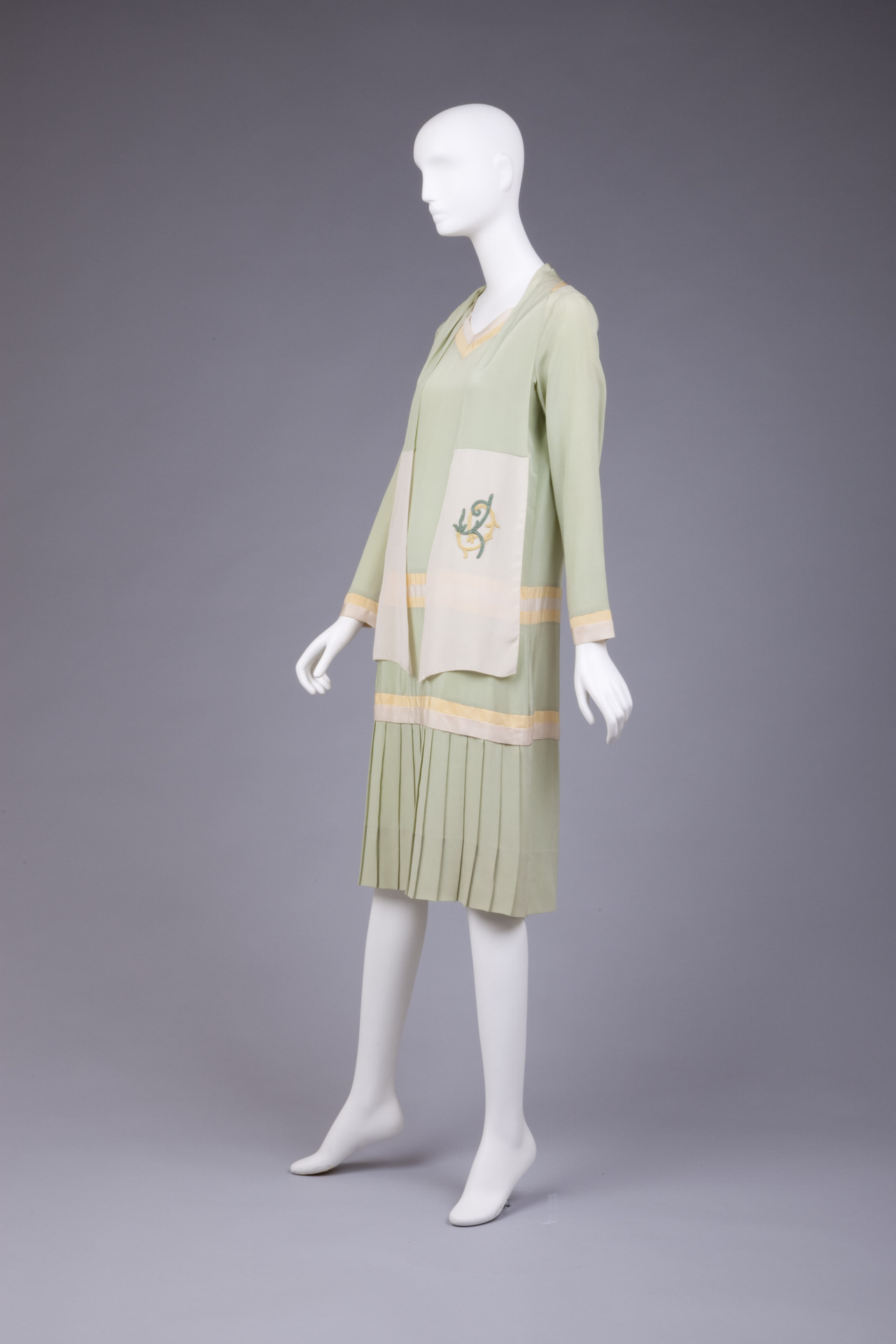 17th to late 20th Centuries Fashion: A Look Back — • Cocktail dress ...