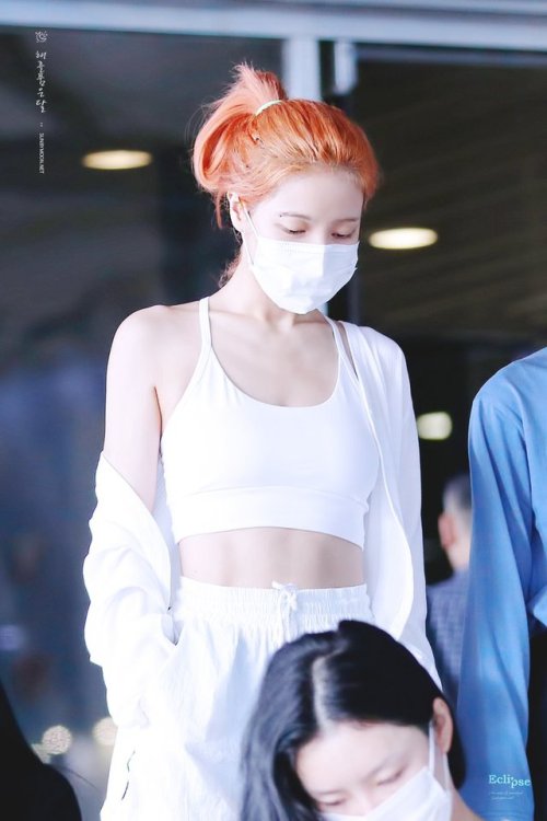 be-lis-mamamoo:Can we call them the “Abs-line”?