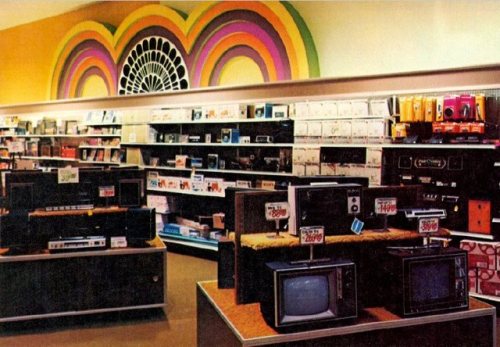 fuckyeahvintage-retro:Department Stores, 1971-77 (via)