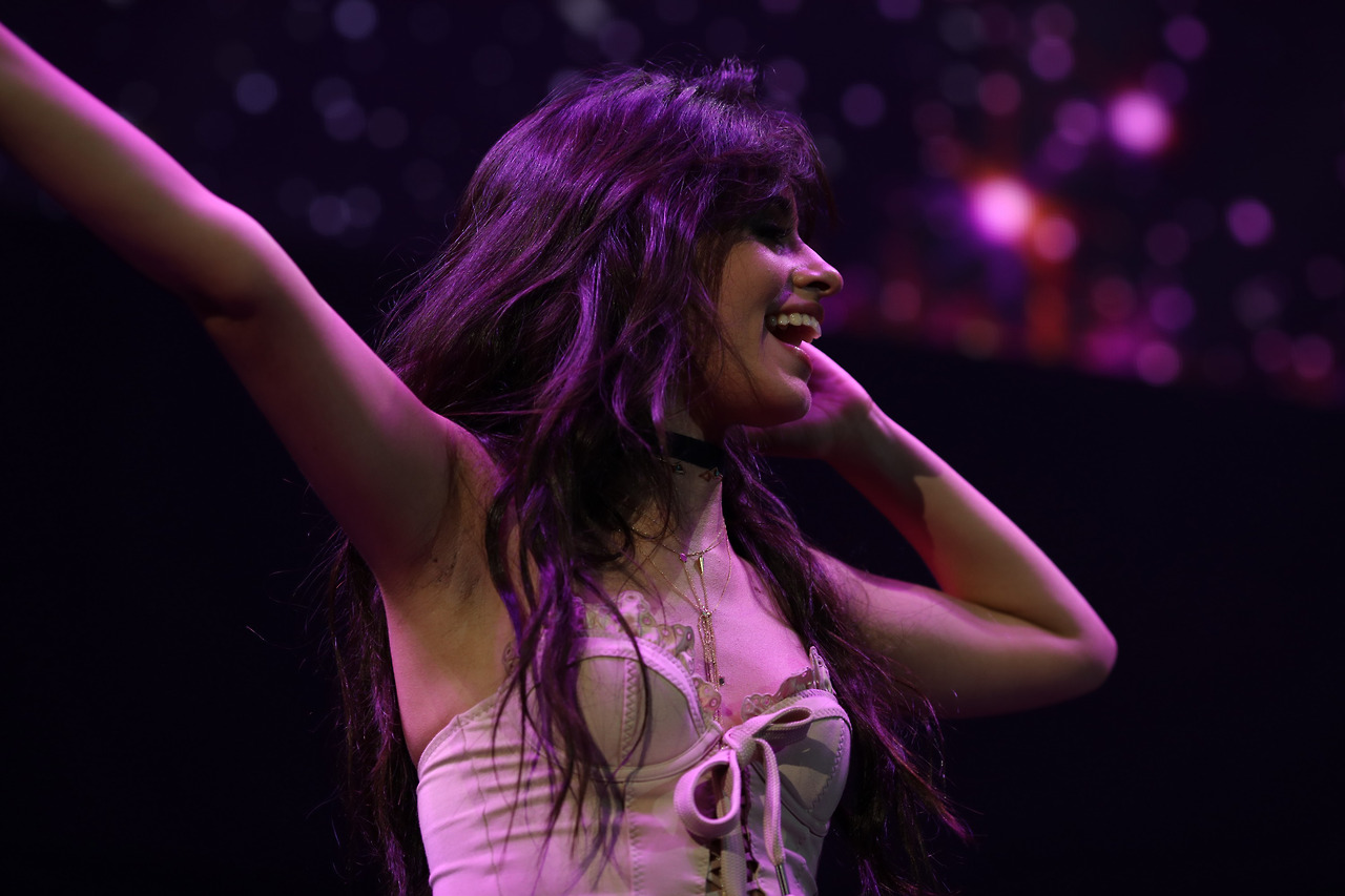 Camila performing at B96 Pepsi Summer Bash -...: Daily Camila Cabello