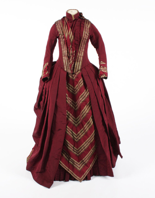 Day dress ca. 1880’s From Bonham’s - gdfalksen.com