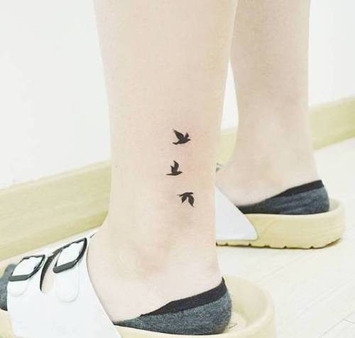 Bird Ankle Tattoo Designs ndash Amazing Flying Bird Tattoos On Ankle    Ankle tattoo Rihanna ankle tattoo Bird ankle tattoo