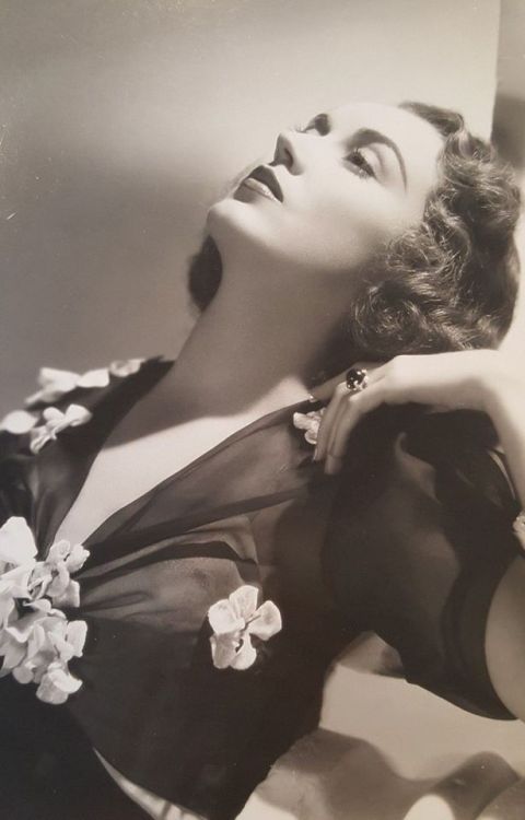 sddubs:Fay Wray