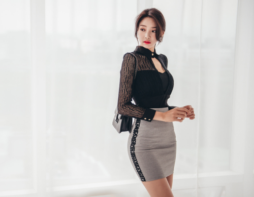 korean-dreams-girls:Park Jung Yoon - September 04, 2017 2nd...