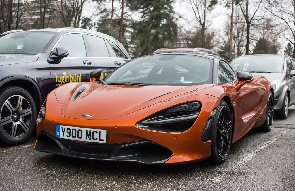 Mclaren 720s orange