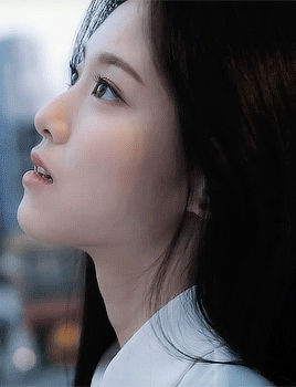 she& 039;s so pretty loona kim hyunjin hyunjin loona 1/3 neweraidols kgirlsquad femaleidols