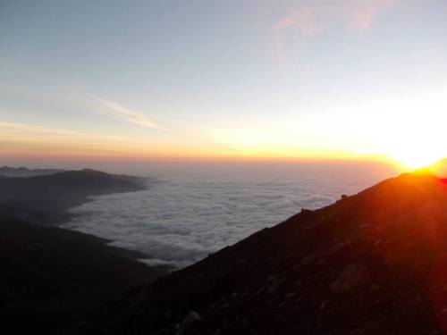 samudera di atas awan samudera di atas awan