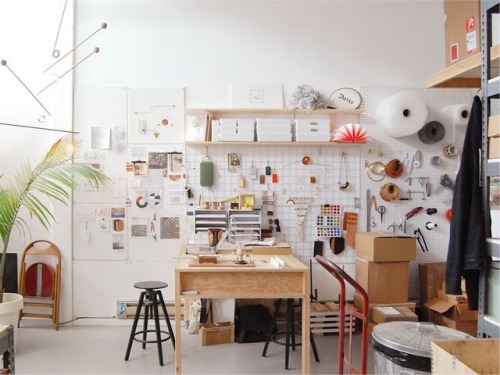 aestatemagazine:Inspirations: Working Space—For more Working...