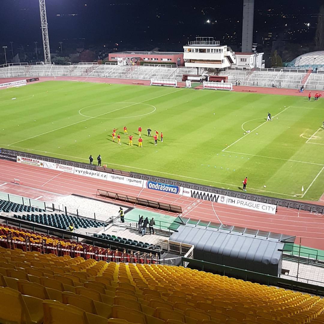 Alan Clements — Dukla Praha v Mlada Boleslav. Game 1 Friday 24th...