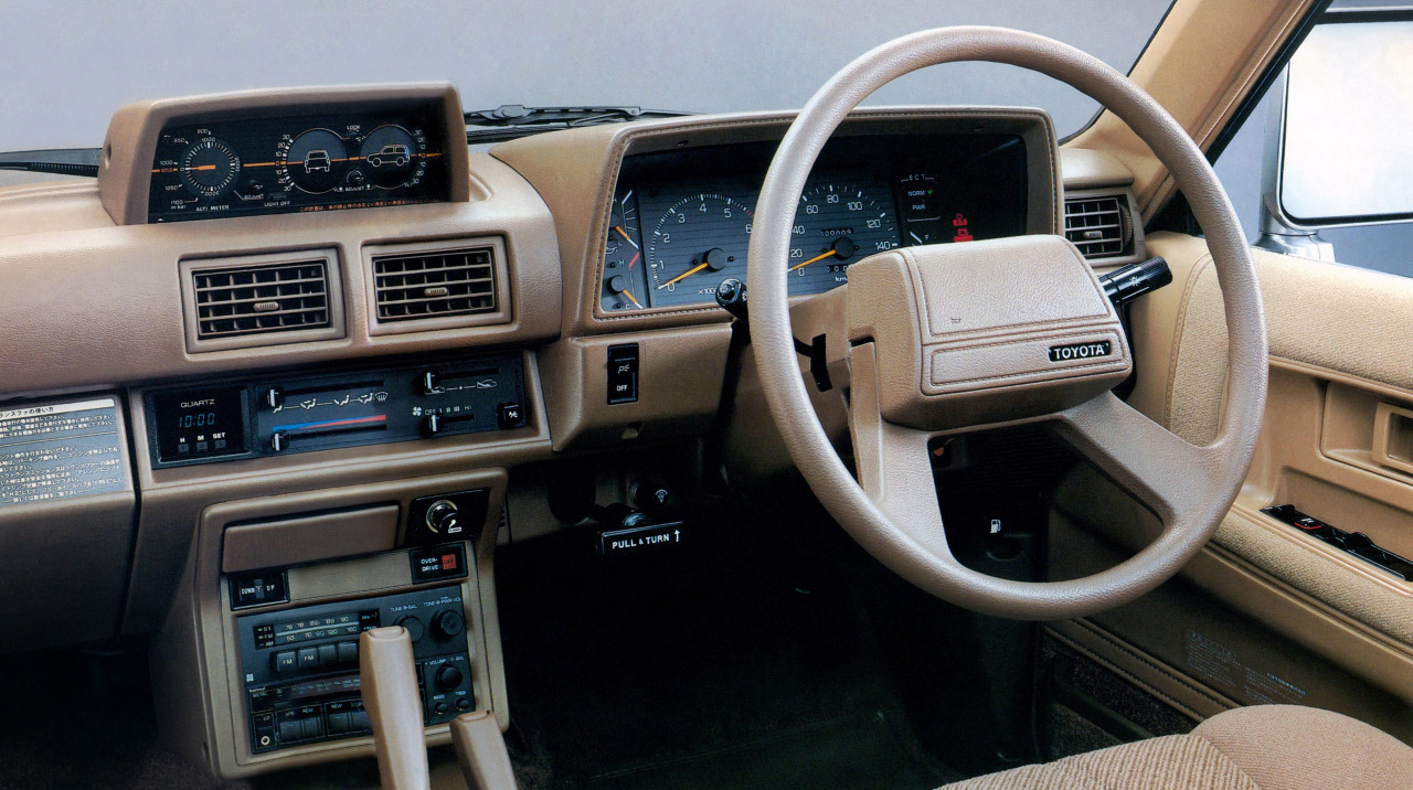 Car Interiors 1986 Toyota Hilux Surf