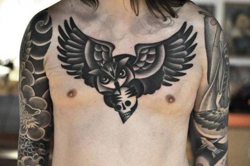 By David Côté, done at Imperial Tattoo Connexion, Montreal.... davidcote;owl;big;animal;chest;bird;facebook;twitter;illustrative