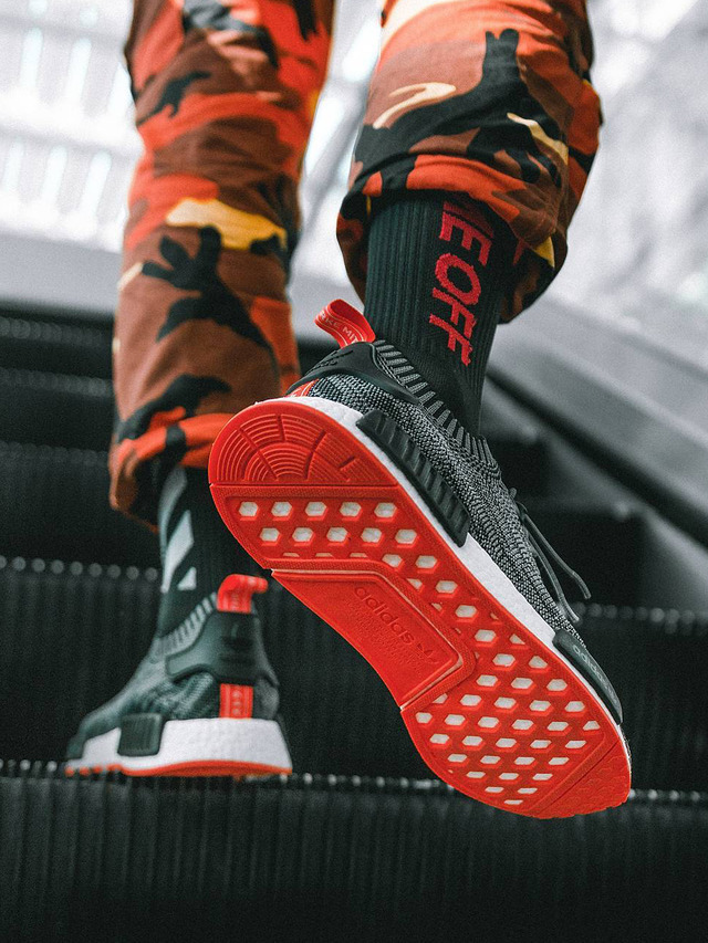 nmd r1 firestarter