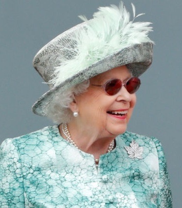 Royal Hair | Queen Elizabeth II of Great Britain at the ...