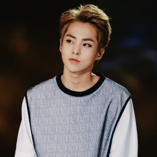 baekhyuntella:Xiumin at Music Bank in Hanoi (150328)