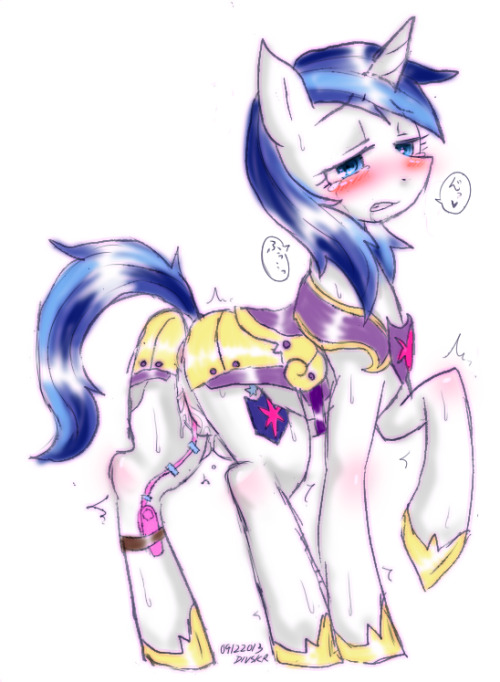 fluttershy-clop-blog:Gleaming Shield (Rule 63 of Shining...