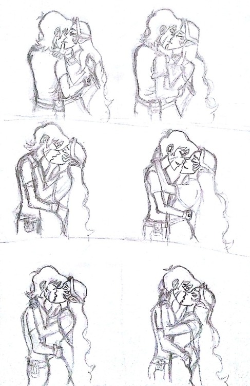 juniberries-and-mullets:More random Kallura kiss sketches. le...