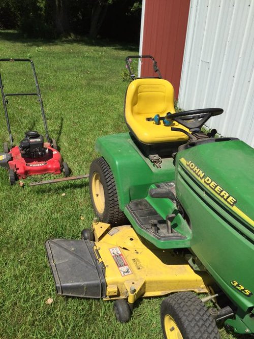 nflstreet:thinking about chuck grassley’s three lawnmower...