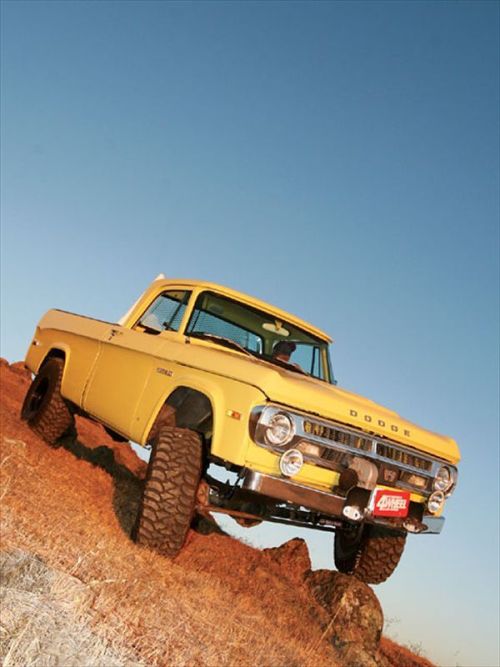 gentlecar:1971 Dodge Power Wagon