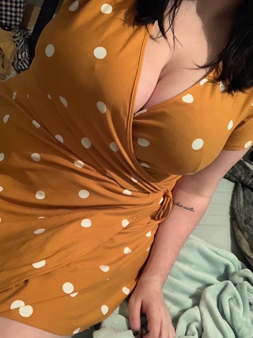 Sunny leone porn horny pic Plump black women with hue clitoris