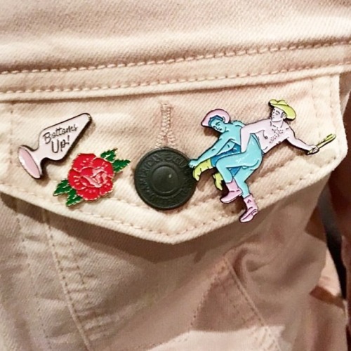 pansyassceramics:@t3ddybonkerz rockin’ some PansyAss pins!