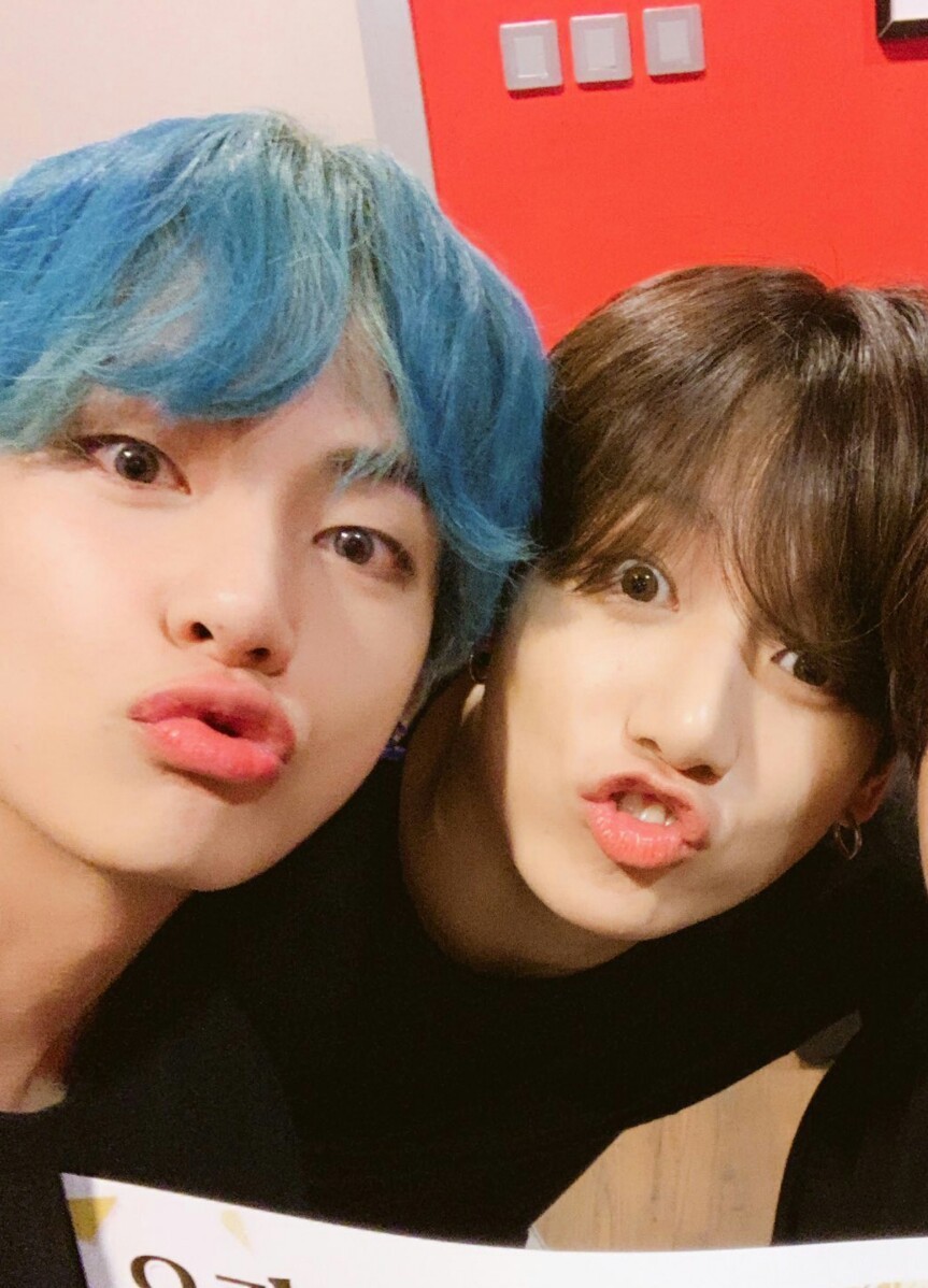 taekook selfies | Tumblr