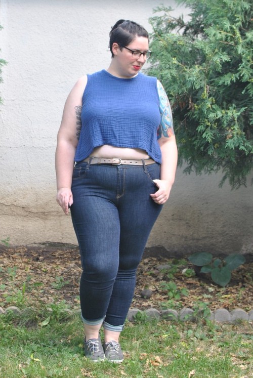 crop tops for chubby girls