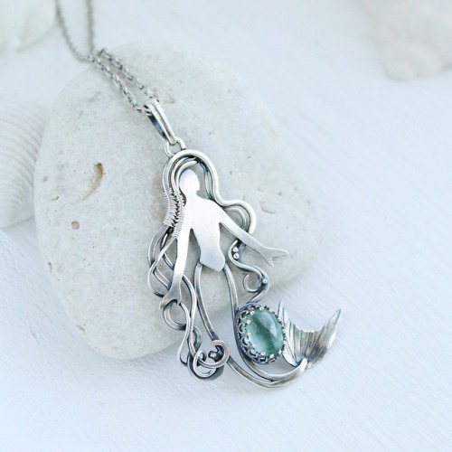 sosuperawesome:Ocean Collection Wire PendantsUrsula Jewelry on...