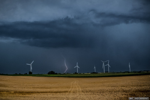 Orage & éoliennes @ Marbais, BECopyright: Mat Photography