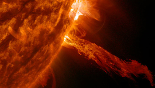 space-wallpapers:Spurting Plasma (desktop/laptop)Click the...