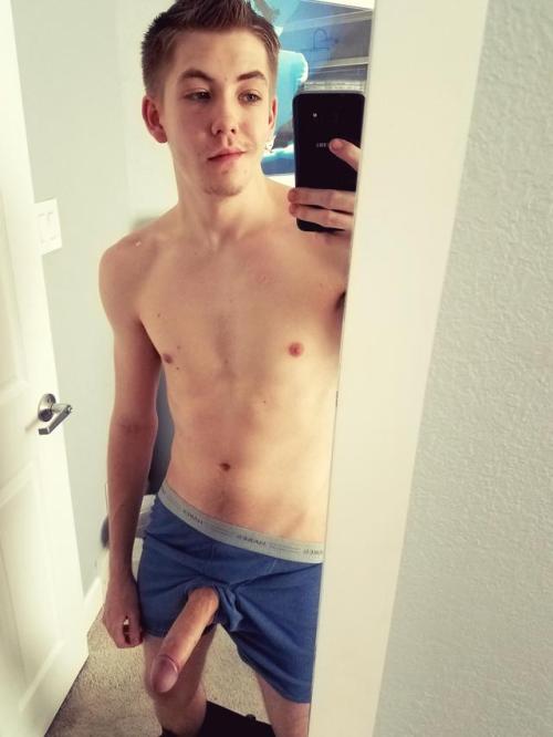 fickkolben:C (21) | Straight | U.S.More of him here.