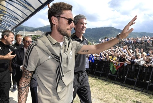 ildirigente:Juventus players before the game in Villar Perosa...