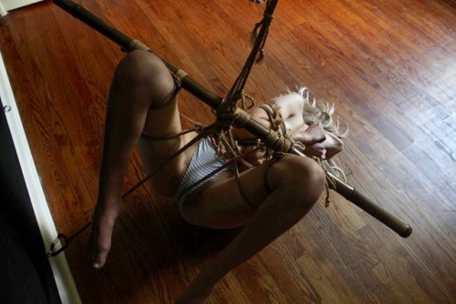 uhthur:Tying with @notrlygrace (on Instagram).Second photo by...