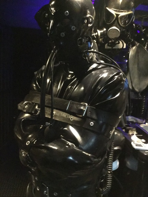 rubbermst:Slave in straightjacket