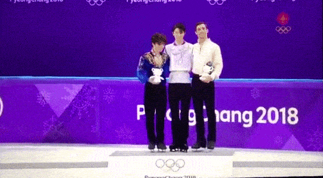 HAHAHA omfg someone reversed this wholesome moment into “that’s good now get off my podium” crying 