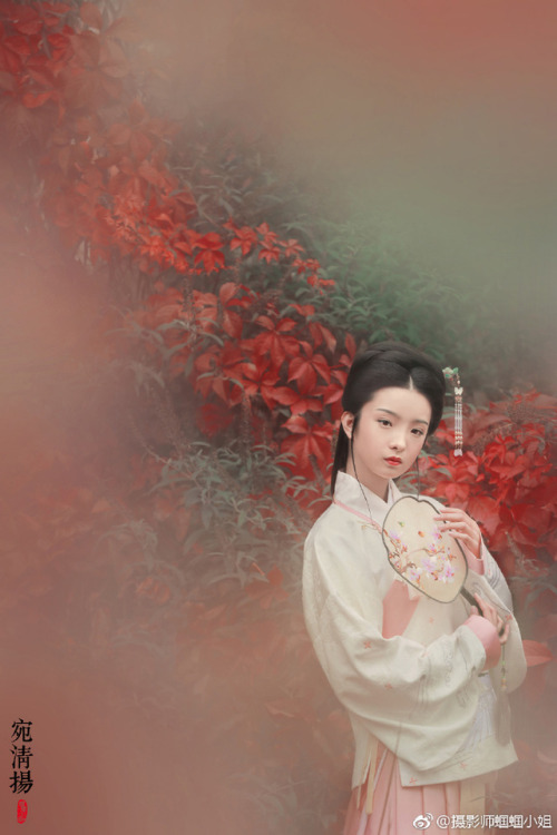 ziseviolet:yansanniang:@摄影师蝈蝈小姐Traditional Chinese Hanfu.