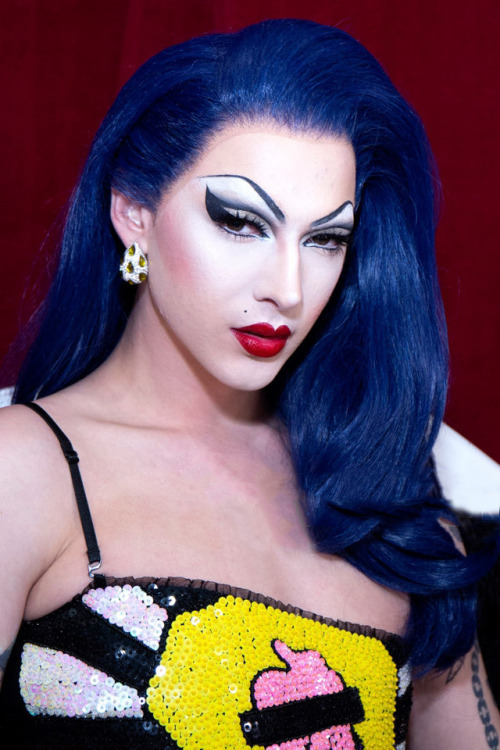 forvioletchachki:Violet Chachki attends Rupaul’s Dragcon in Los...