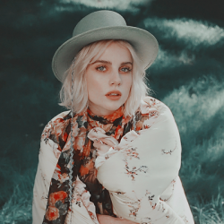 Voir un profil - Zoey Lynskey Tumblr_pohukuPr9y1x58qn8o2_250