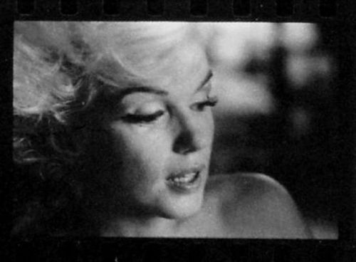 infinitemarilynmonroe:Marilyn Monroe photographed by Bert...