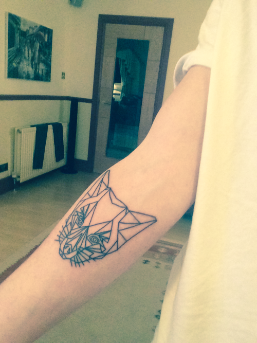 geometric tattoos on Tumblr