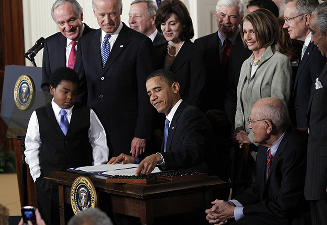 Vocativ • ObamaCare is here! Health insurance exchange rises...