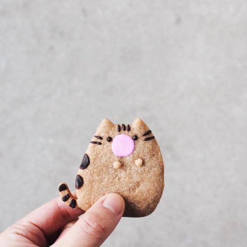 sosuperawesome:Elleventy on InstagramFollow So Super Awesome...