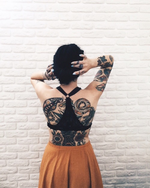 ailijames:http://instagram.com/aliya_henna