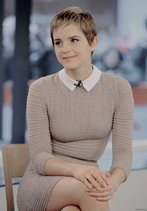 dailyemmawatson101:watsonlove:Emma Watson appearing on The...