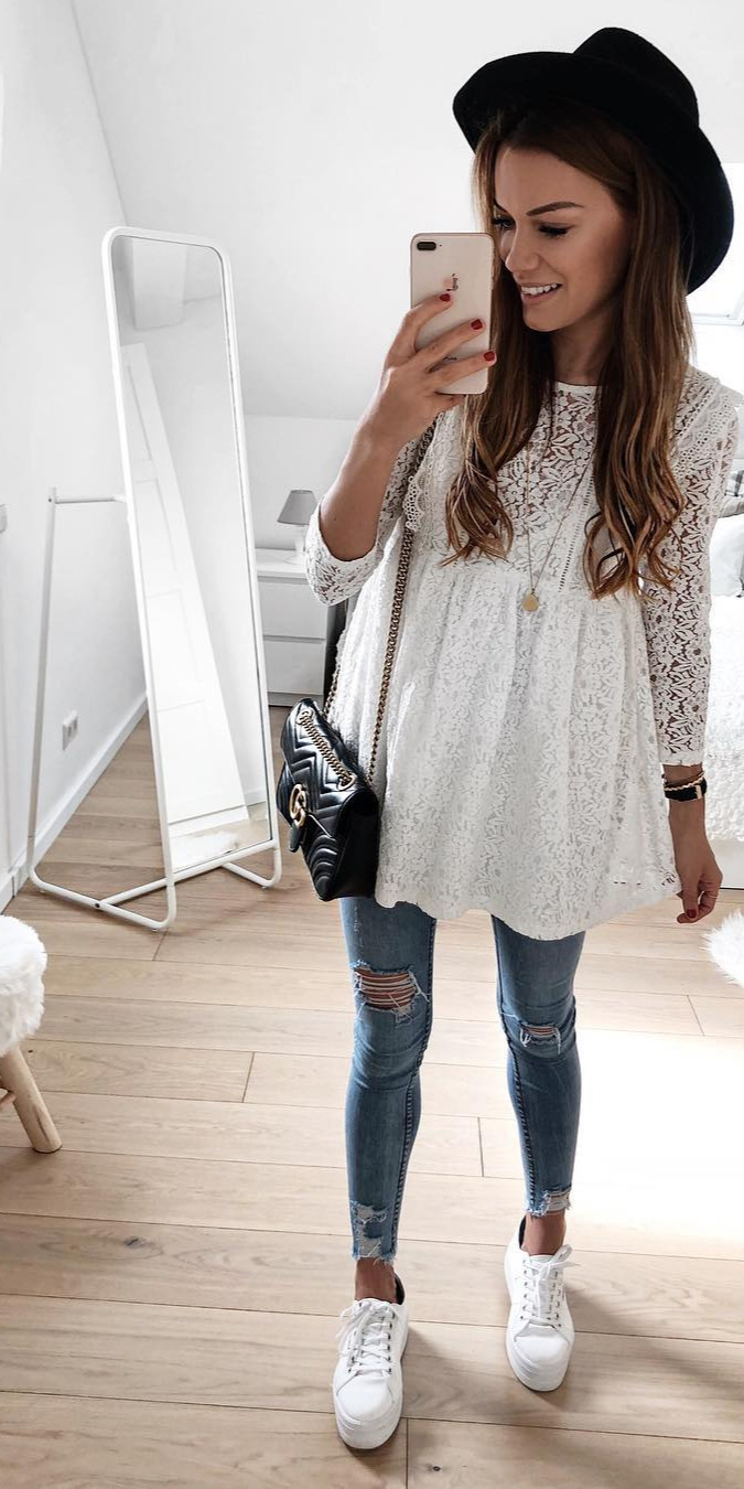 60+ Amazing Spring Outfit Ideas to Feel In Love With - celebrity birthdays, fashion models, #Photooftheday, #Fashionista Gute Nachrichten Das Kleid, dass ich heute trage, ist wieder in allen Grverf...mein Code ist sogar auch noch g*Anzeige* SchAbend euch noch Fmich heies jetzt Hautarzt...Muttermal entfernen lassen , seamlessfashion , outfit , outfitinspiration , outfitoftheday , dailyoutfit , dailylook , outfitinspo , dress , lacedress , wiwt , monday , mondaymotivation , currentlywearing 