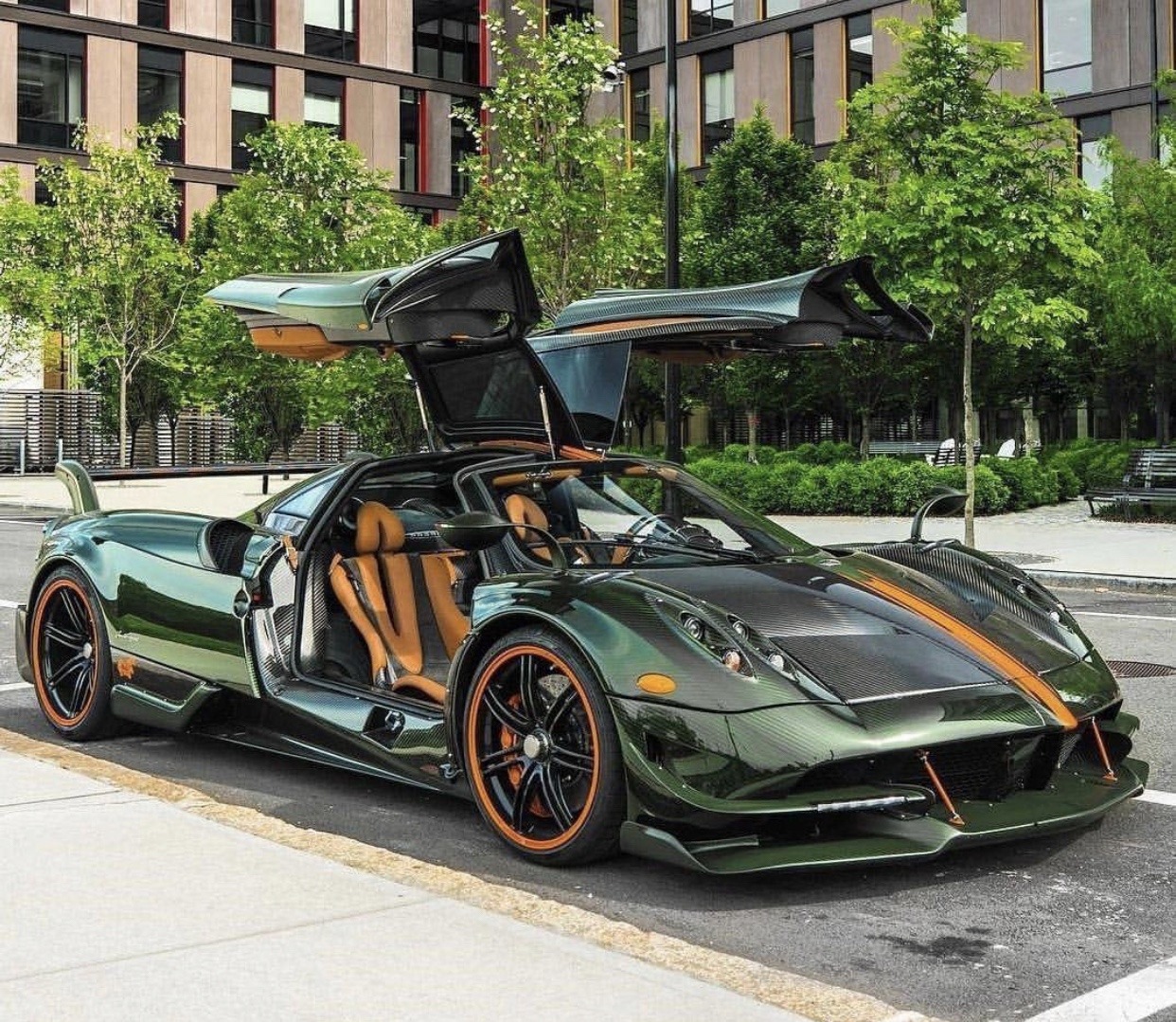 Pagani huayra hermes