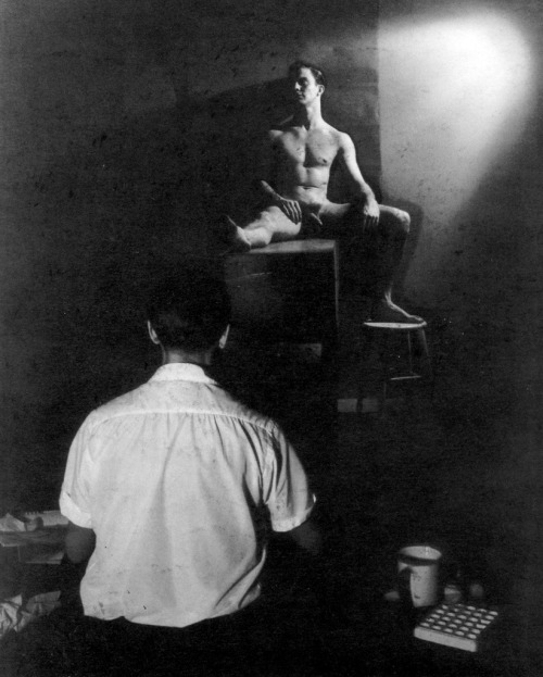 theonlyhankinla:Paul Cadmus drawing dancer Ralph McWilliams....