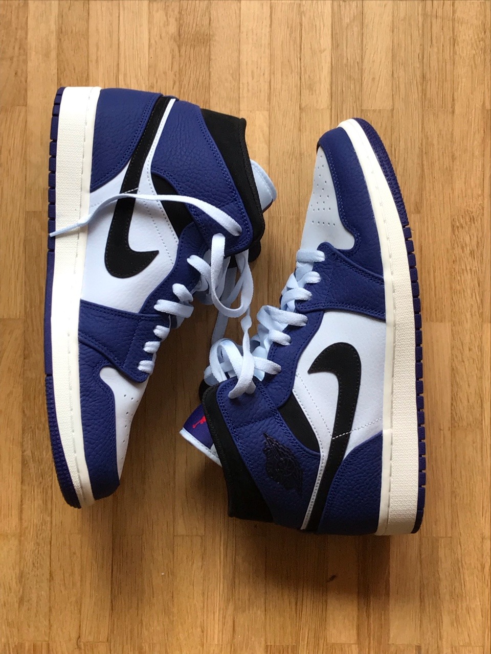 air jordan 1 mid se deep royal