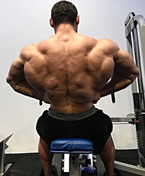 musclegodselfies:Dan Cristian