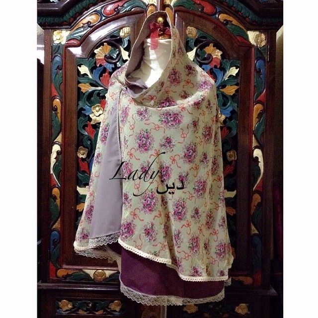 Untitled Khimar bolak balik motif pinggiran renda dan 